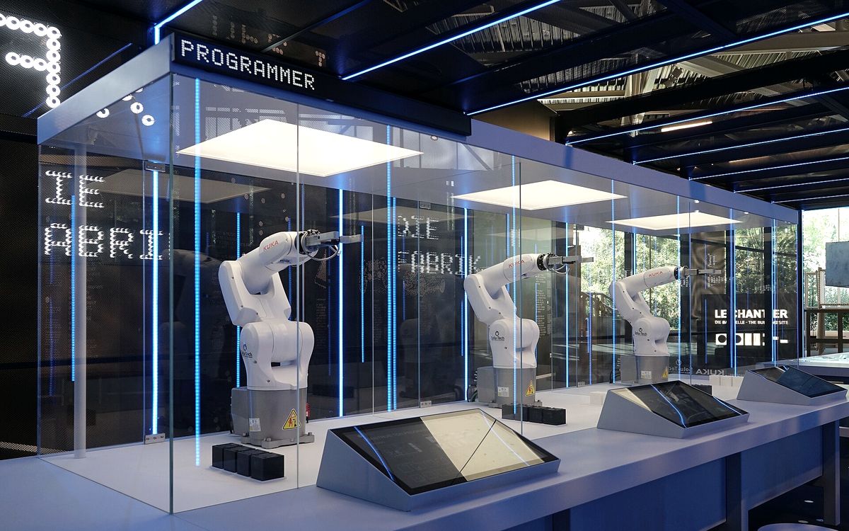 Robotic handling cells on a production line